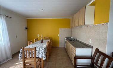 Vendo Casa con pileta en Pronunciamiento, Entre Ríos.