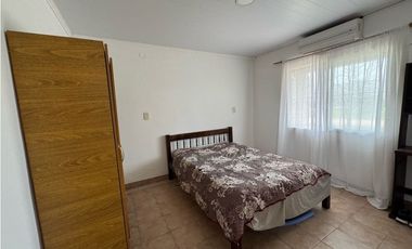 Vendo Casa con pileta en Pronunciamiento, Entre Ríos.