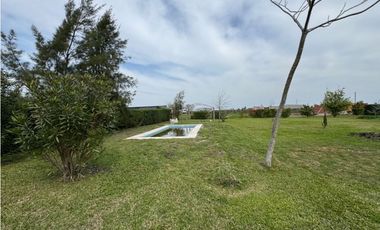 Vendo Casa con pileta en Pronunciamiento, Entre Ríos.