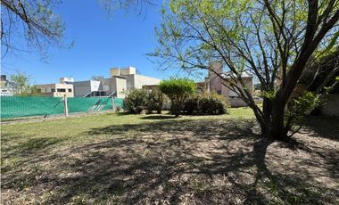 VENTA- CASA 3 DORMITORIOS- EL DORADO 1