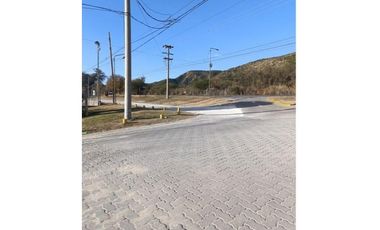 VENTA- CASA 3 DORMITORIOS- EL DORADO 1