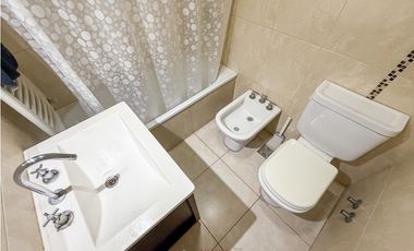 SEMIPISO 3 AMBIENTES. PLAZA MITRE.