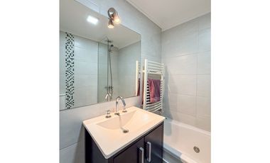 SEMIPISO 3 AMBIENTES. PLAZA MITRE.