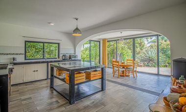 Casa Sola en Santo Domingo Ocotitlán Tepoztlán - M2AI-883-Cs