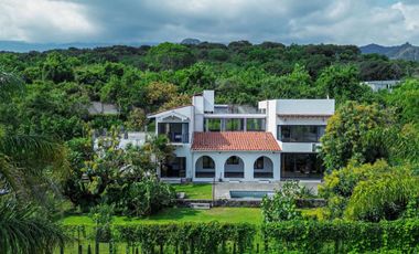 Casa Sola en Santo Domingo Ocotitlán Tepoztlán - M2AI-883-Cs