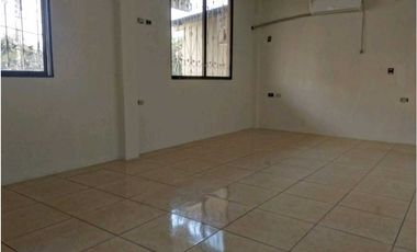 Vendo amplia casa en Alborada 8va Etapa