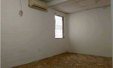 Vendo amplia casa en Alborada 8va Etapa