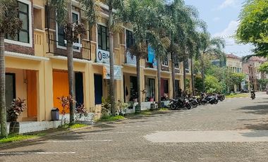 RUKO dua lantai depan kampus baru AMNI