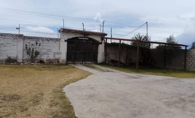VENDO CASA ESTILO RUSTICO CON TERRENO