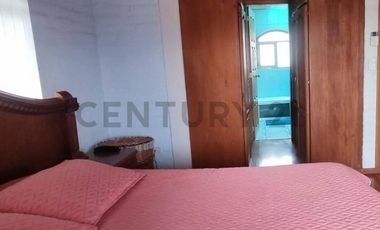 VENDO CASA ESTILO RUSTICO CON TERRENO