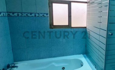 VENDO CASA ESTILO RUSTICO CON TERRENO