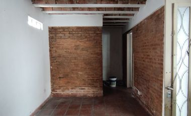 Departamento Tipo Casa en alquiler en Lanus Este