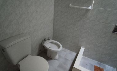 Departamento Tipo Casa en alquiler en Lanus Este