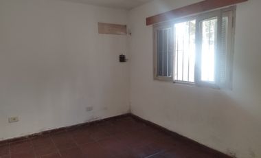 Departamento Tipo Casa en alquiler en Lanus Este