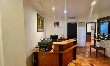 AHUMADA CON HUERFANOS