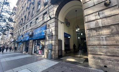 AHUMADA CON HUERFANOS