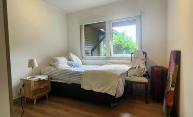 EXCLUSIVA CASA EN PARCELA URBANA CON ENTORNO NATURAL