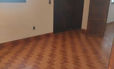 CASA EN VENTA EN LINDAVISTA EN CALLE CERRADA CON VIGILANCIA