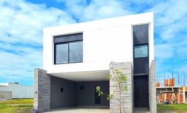 Casa en Venta en Punto Lomas