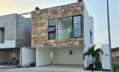 Casa en VENTA en Punto Lomas | Con roof garden