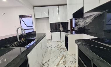 Casa en VENTA en Punto Lomas | Con roof garden