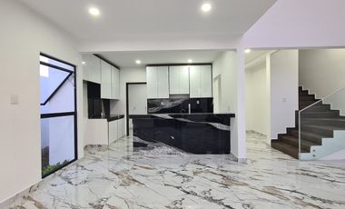 Casa en VENTA en Punto Lomas | Con roof garden