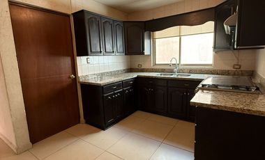 CASA EN VENTA PARA INVERSIONISTA CONTRY