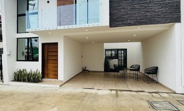 Casas en venta en privada cerca de Zona Araucarias – Diseño moderno