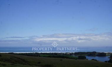 Pichilemu, Terreno en entorno natural con increíble vista al mar
