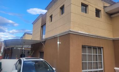 Casa en Mitad del Mundo