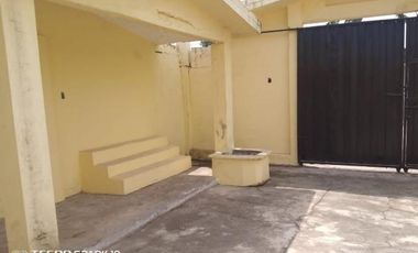 CASA CON LOCALES COMERCIALES, EN LA INDEPENDENCIA QUININDÉ