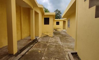 CASA CON LOCALES COMERCIALES, EN LA INDEPENDENCIA QUININDÉ