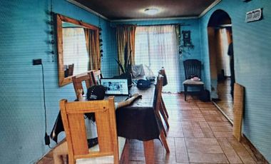 Venta de Casa en Quilicura, en Barrio Residencial.