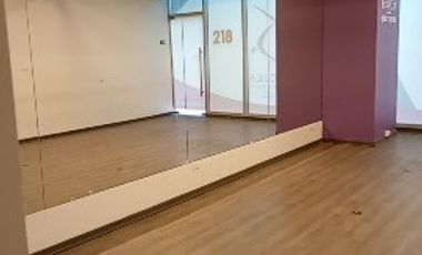 Local Comercial en Arriendo en Los militares 5953