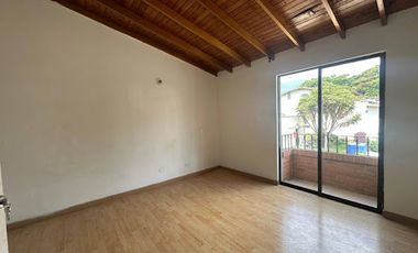 ARRIENDO de CASAS en SABANETA