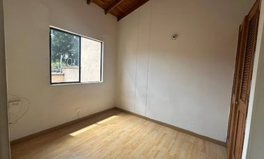 ARRIENDO de CASAS en SABANETA
