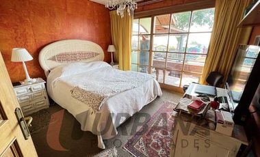 AMPLIA Y EXCLUSIVA CASA EN SANTA MÓNICA DE PEÑUELAS