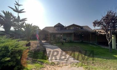 AMPLIA Y EXCLUSIVA CASA EN SANTA MÓNICA DE PEÑUELAS