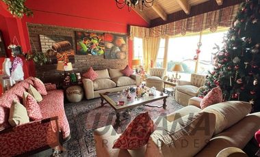 AMPLIA Y EXCLUSIVA CASA EN SANTA MÓNICA DE PEÑUELAS