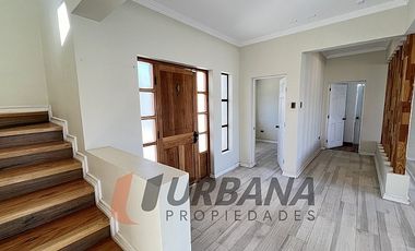 CASA DE ALTO ESTÁNDAR EN ANDACOLLO, RESIDENCIAL O COMERCIAL