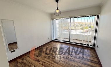CASA DE ALTO ESTÁNDAR EN ANDACOLLO, RESIDENCIAL O COMERCIAL