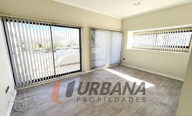 CASA DE ALTO ESTÁNDAR EN ANDACOLLO, RESIDENCIAL O COMERCIAL