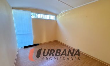 AMPLIA CASA CON EXCELENTE UBICACIÓN EN SECTOR LOS PERALES