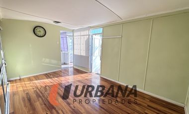 AMPLIA CASA CON EXCELENTE UBICACIÓN EN SECTOR LOS PERALES