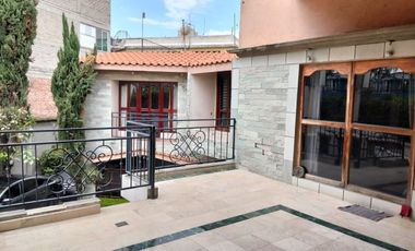 Venta de casa amplia  Villa de Guadalupe Xalostoc, Ecatepec de Morelos