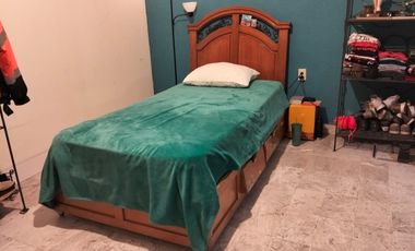 Venta de casa amplia  Villa de Guadalupe Xalostoc, Ecatepec de Morelos