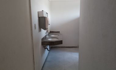 Local Comercial en renta en Jardines de los Claustros I, Tultitlán, Edo. Méx.