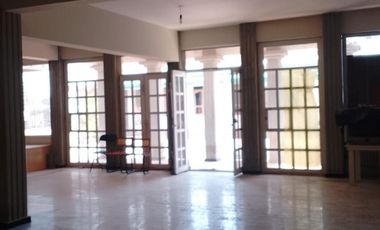 Local Comercial en renta en Jardines de los Claustros I, Tultitlán, Edo. Méx.