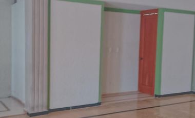 Local Comercial en renta en Jardines de los Claustros I, Tultitlán, Edo. Méx.