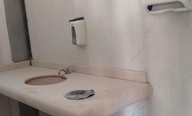 Local Comercial en renta en Jardines de los Claustros I, Tultitlán, Edo. Méx.